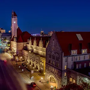 4* Hotel Union Station Hotel, Curio Collection By Hilton